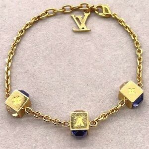 Auth Louis Vuitton Collier Gamble
Swarovski GD Bracelet. Model M65209